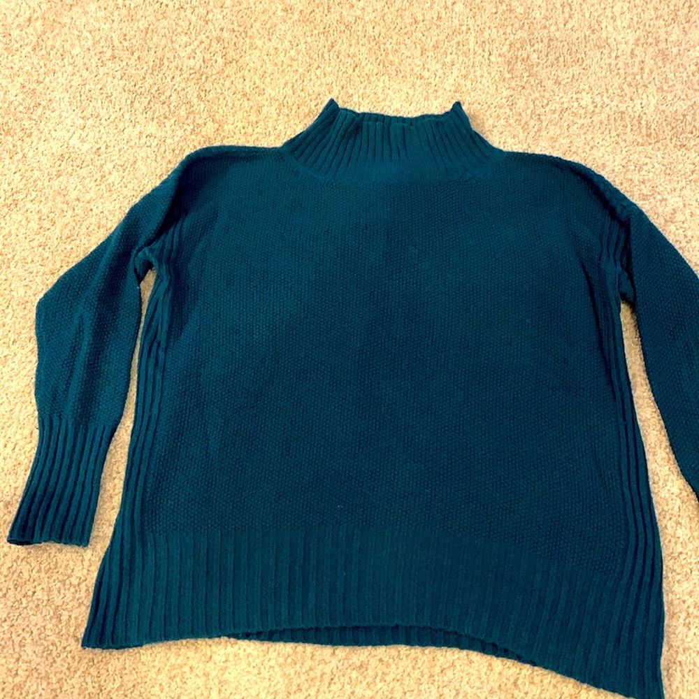 Anthropologie cotton blend mock neck turtleneck sweater jade green.  Size small
